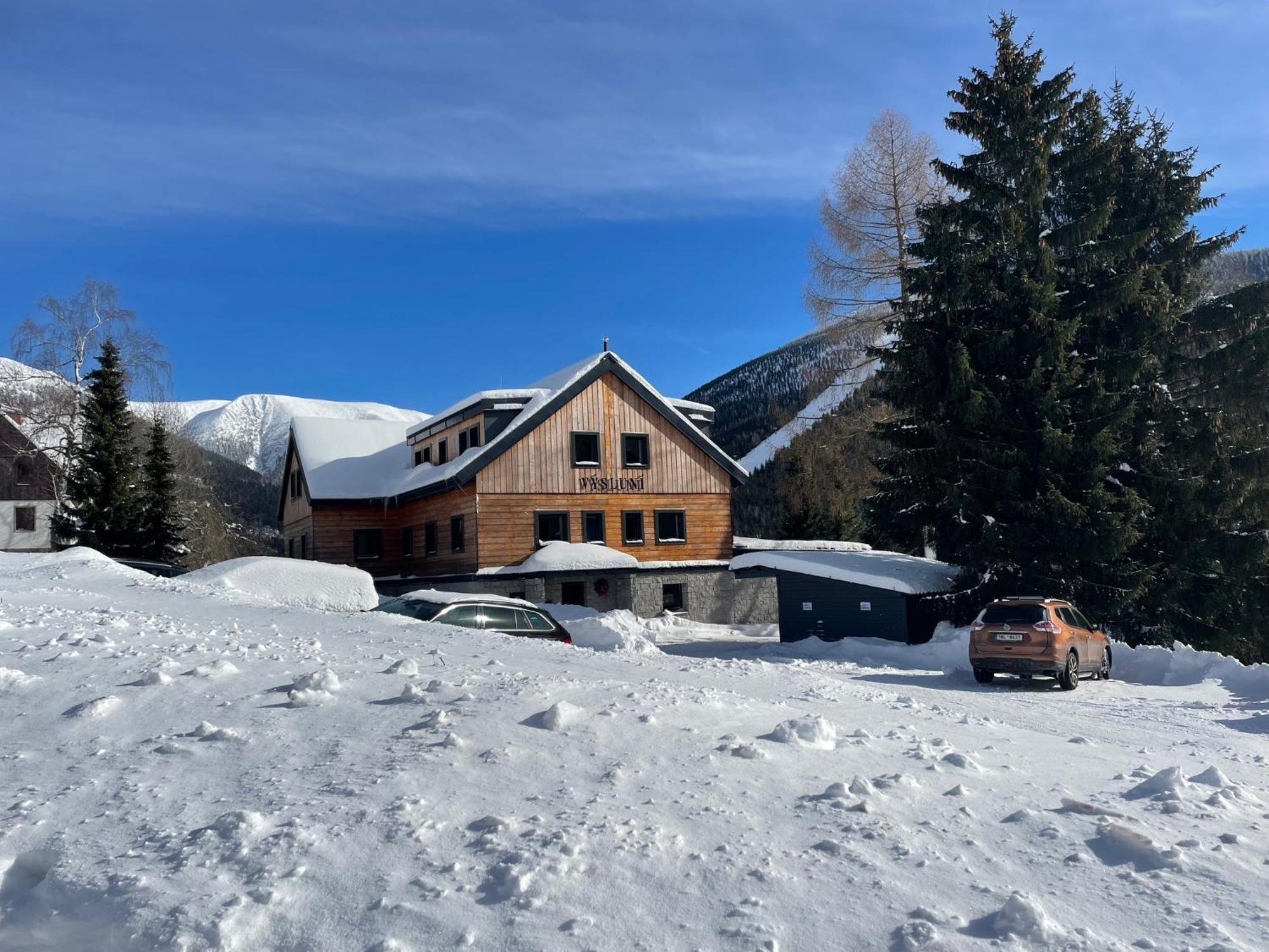 Apartmany Vysluni *